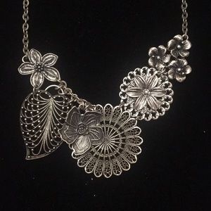 Premier Designs Botanical Necklace